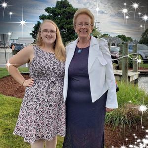 Meet your Posher, Cleo